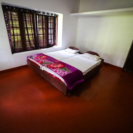 Misty Valley Hill Resorts Nelliyampathy Exterior foto